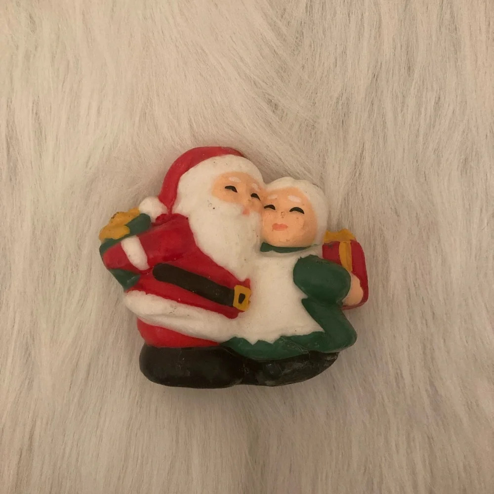 ❤️$5 Vintage Santa and Mrs. Claus candle